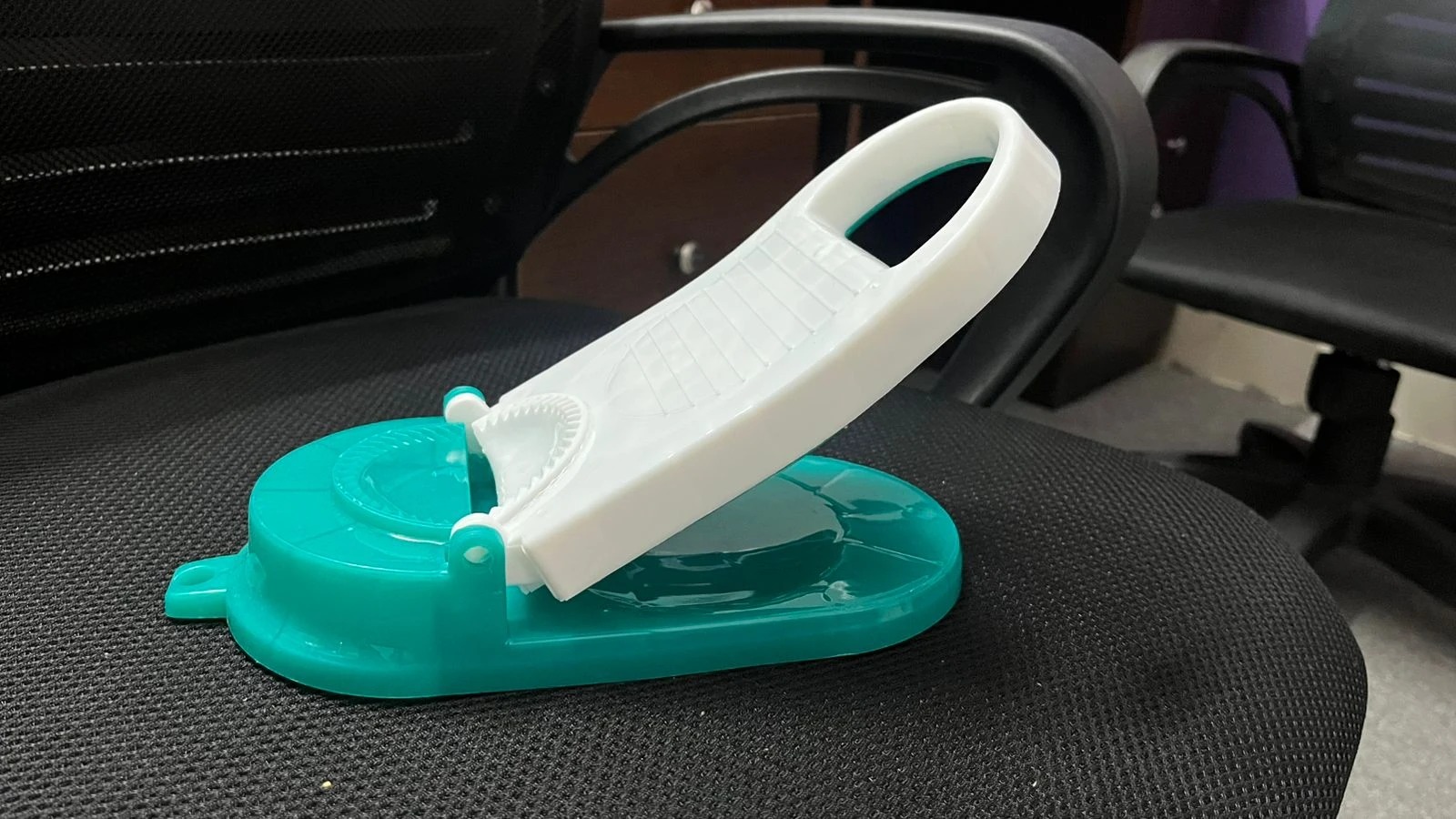 premium quality 2-in-1 Dumpling Maker Pitha Maker, Manual Dough Presser Dumpling Wrapper Mold Dough Pressing Tool Kitchen Pastry Baking Tool accessories