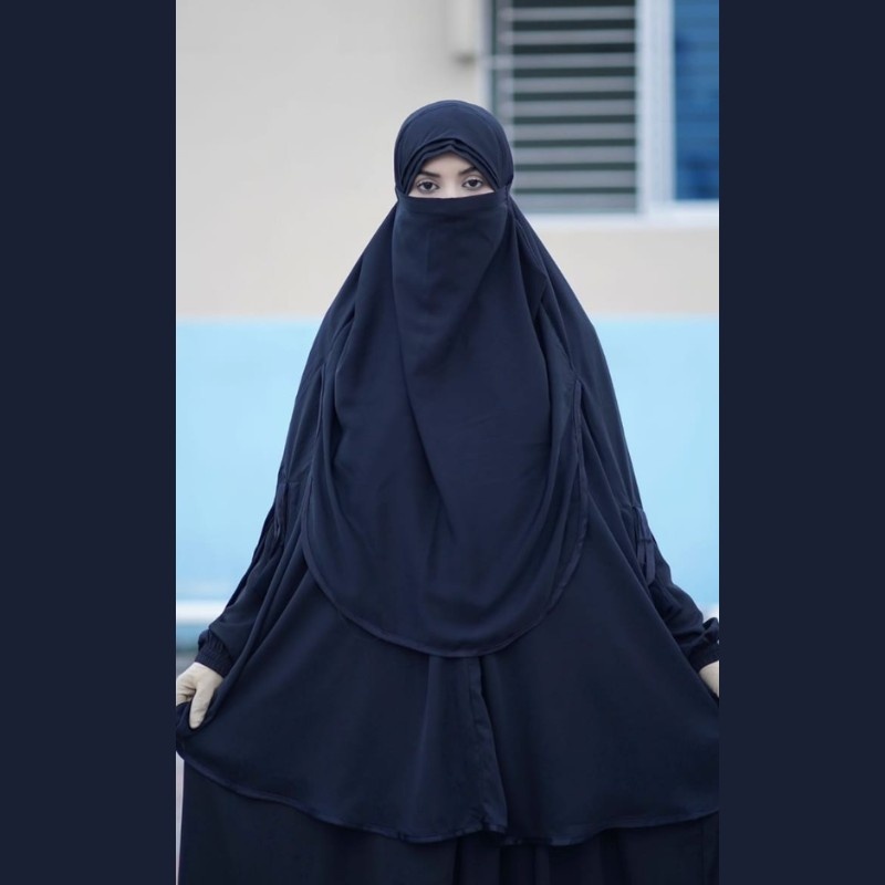 ? ইকরা পাইপিং হিজাব ?