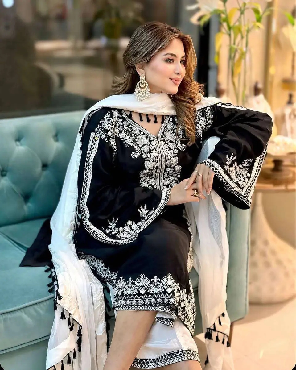 রেডিমেড বরবাদ থ্রি পিস ?