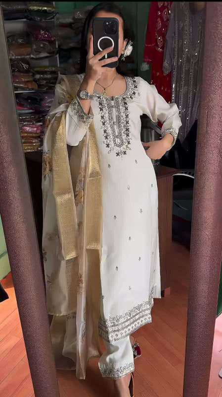 থ্রি পিস