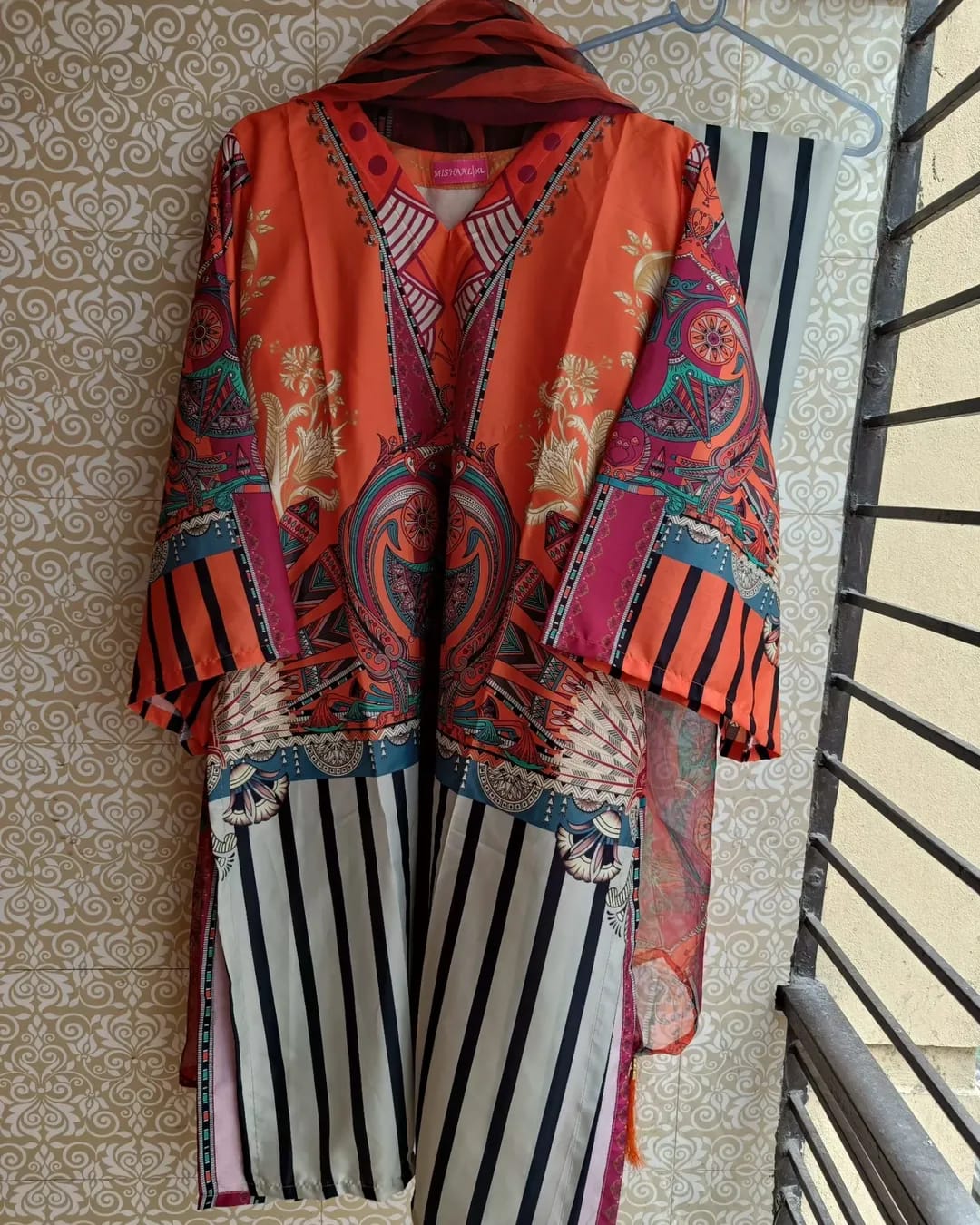 Coralina Pakistani inspaird 3 piece