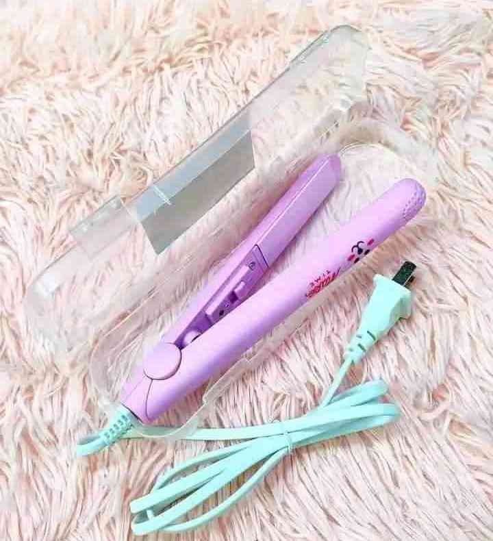 ??Mini hair straightener and hair spray combo??