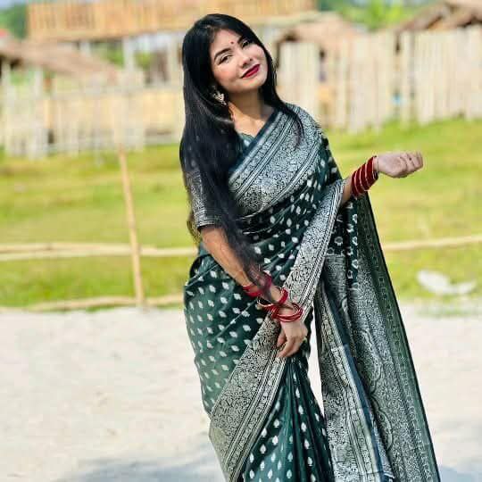 সফট সিল্ক পরীমনি কাতান শাড়ি