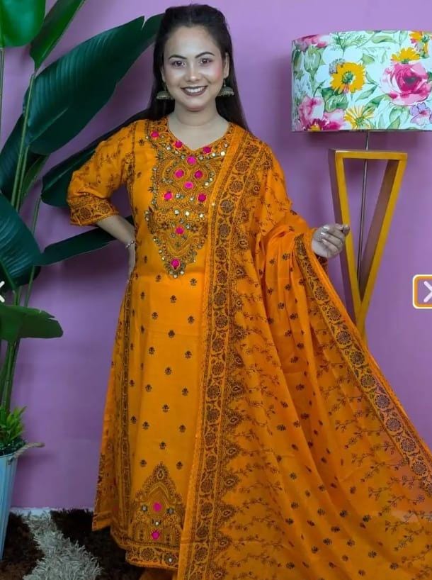 কারচুপি বুটিক্স থ্রি পিস?