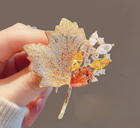 Brooch hijab safety pin