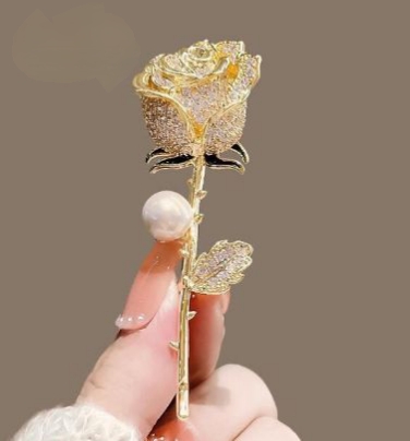 Brooch hijab safety pin