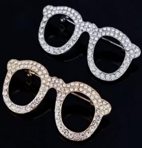 Brooch hijab safety pin