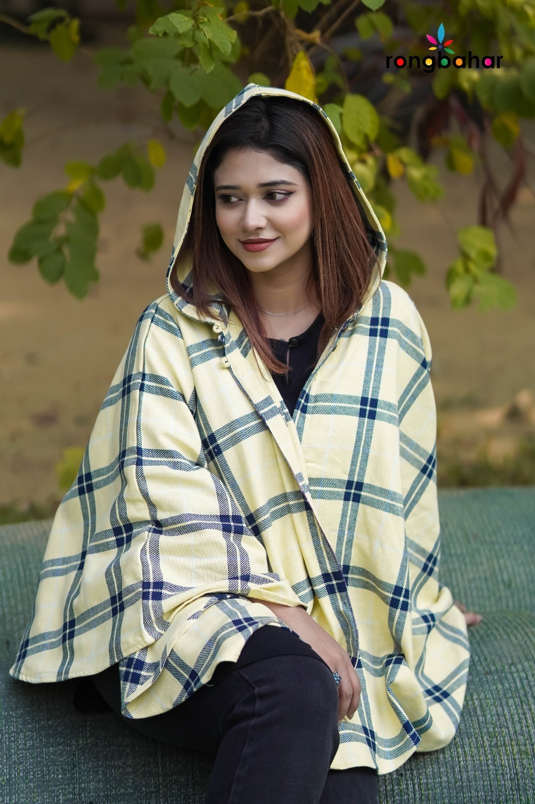 Winter Hoddie Cape Shaw