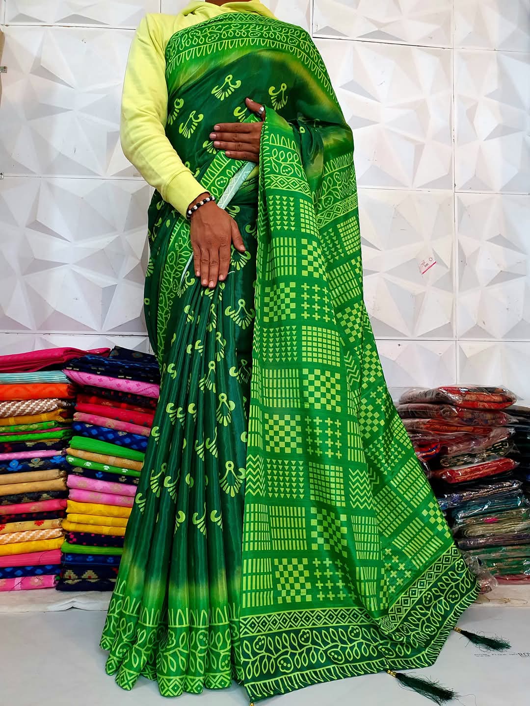 Fashionable and Comfortable Premium Silk Batik Saree for Women With Blouse Piece 4