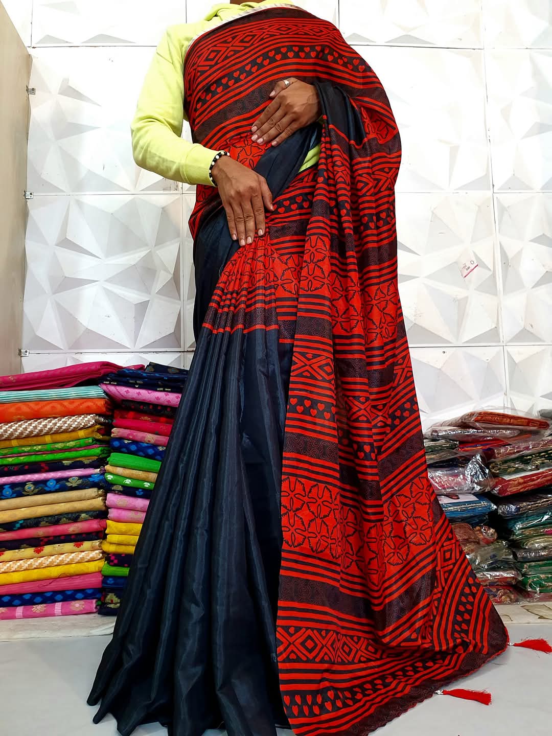 Fashionable and Comfortable Premium Silk Batik Saree for Women With Blouse Piece 7