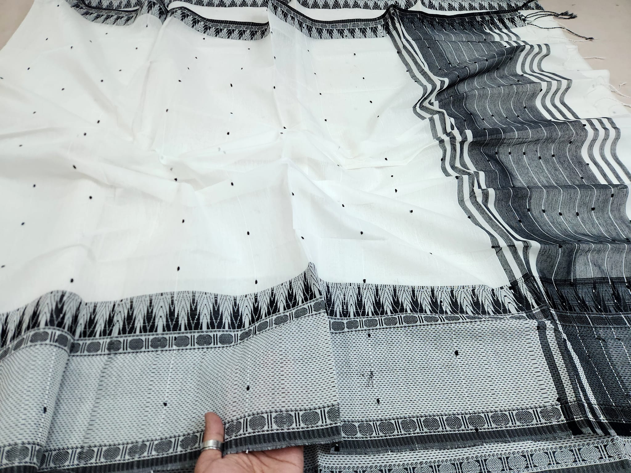 হাল্ফসিল্ক নকশি পাইর খেশ শাড়ী C2