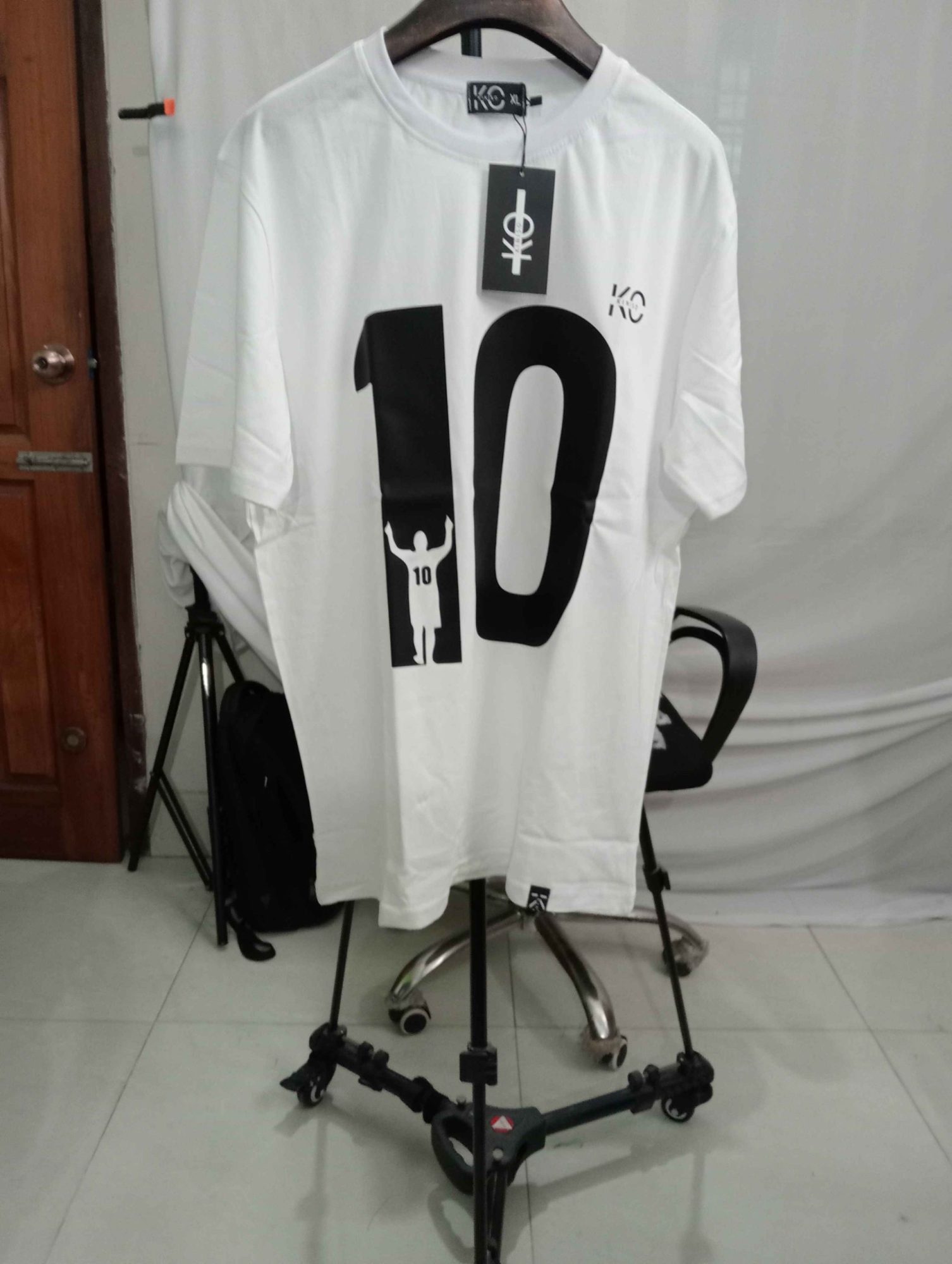 Lionel Messi 10 Pose Design Football T-Shirts For Men
