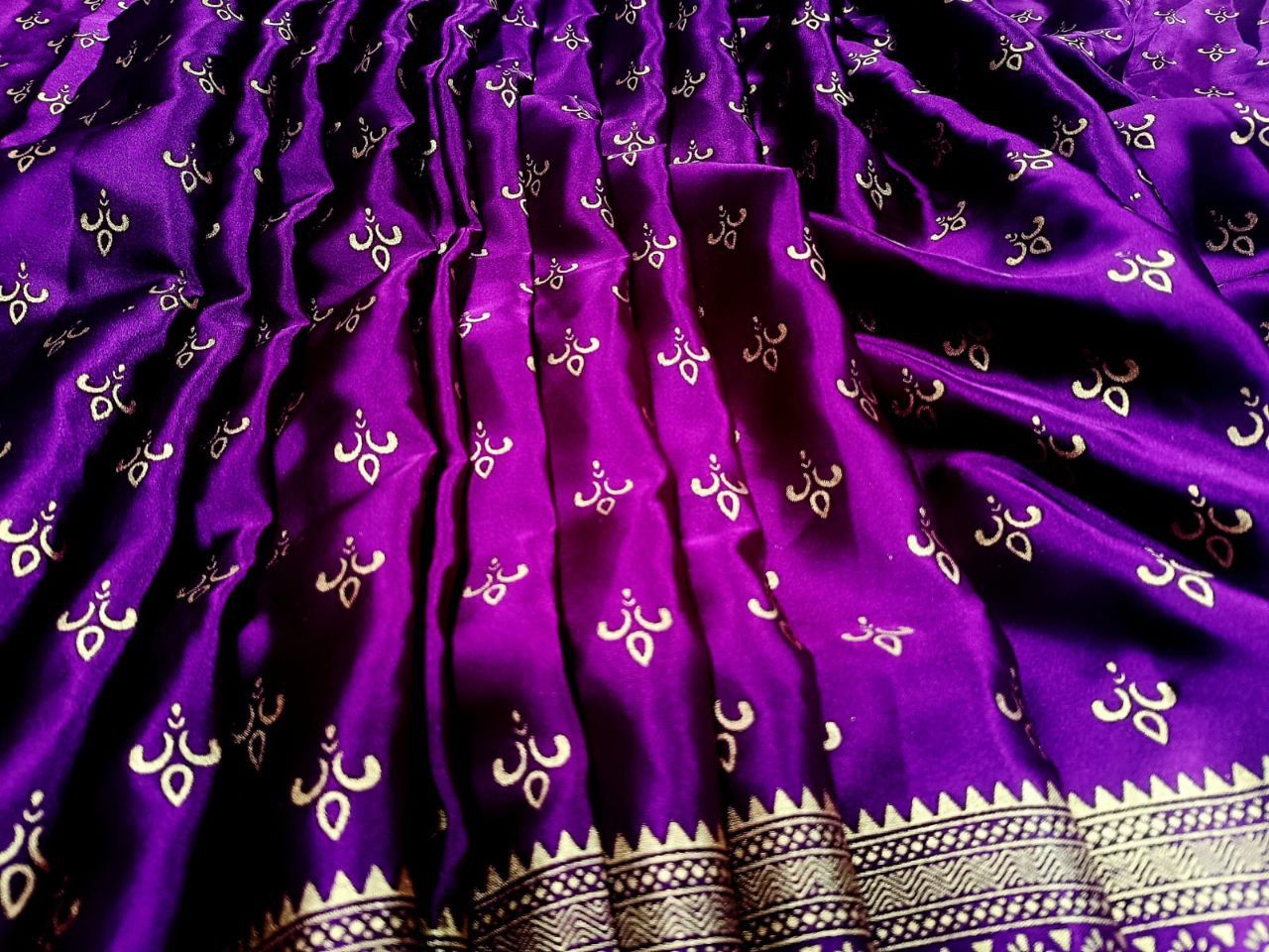 নিউ জাপানি সিল্ক স্কিন পিন্ট শাড়ি