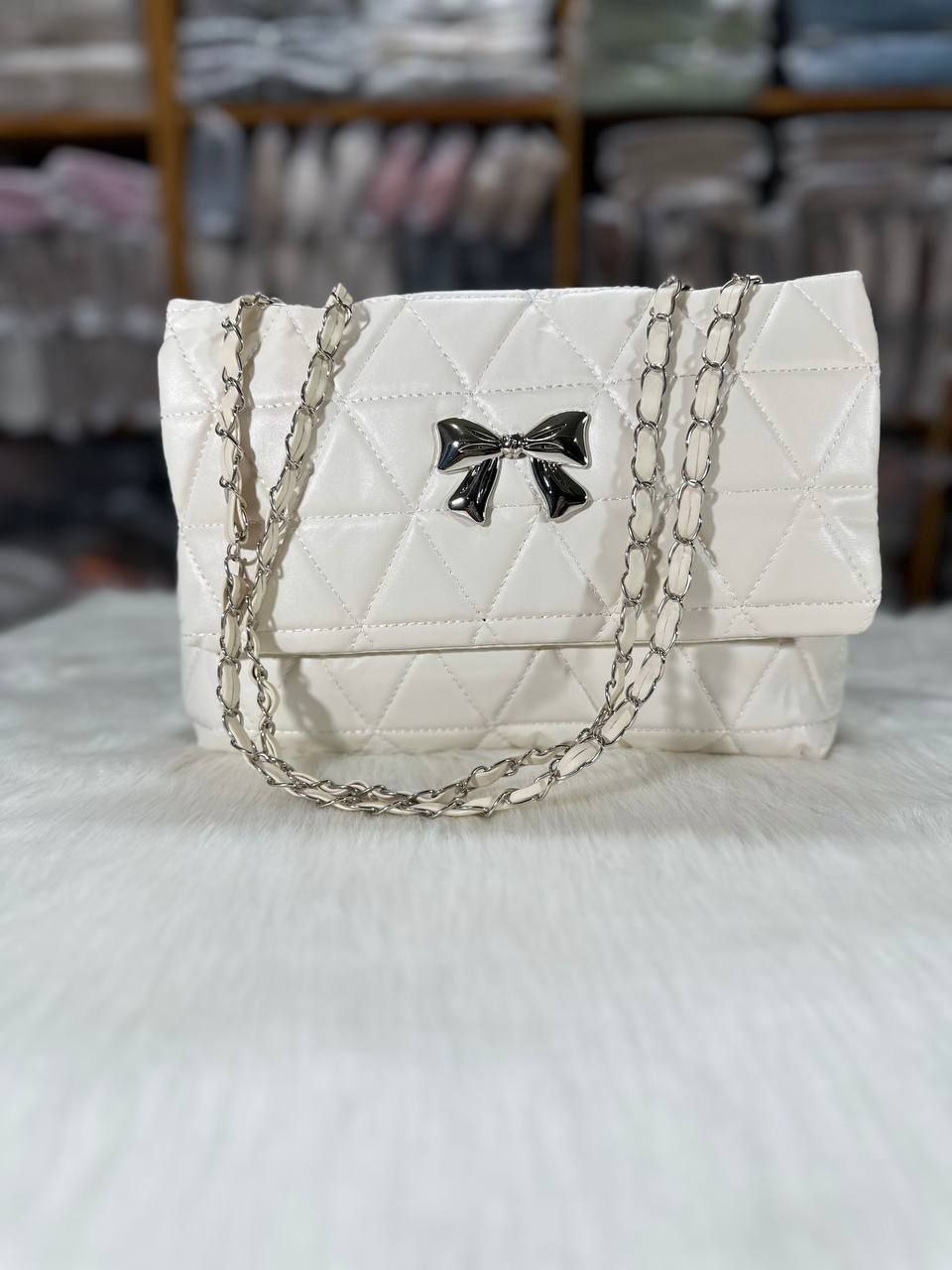 Ladies hand bag