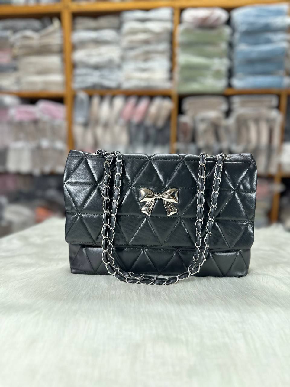 Ladies hand bag