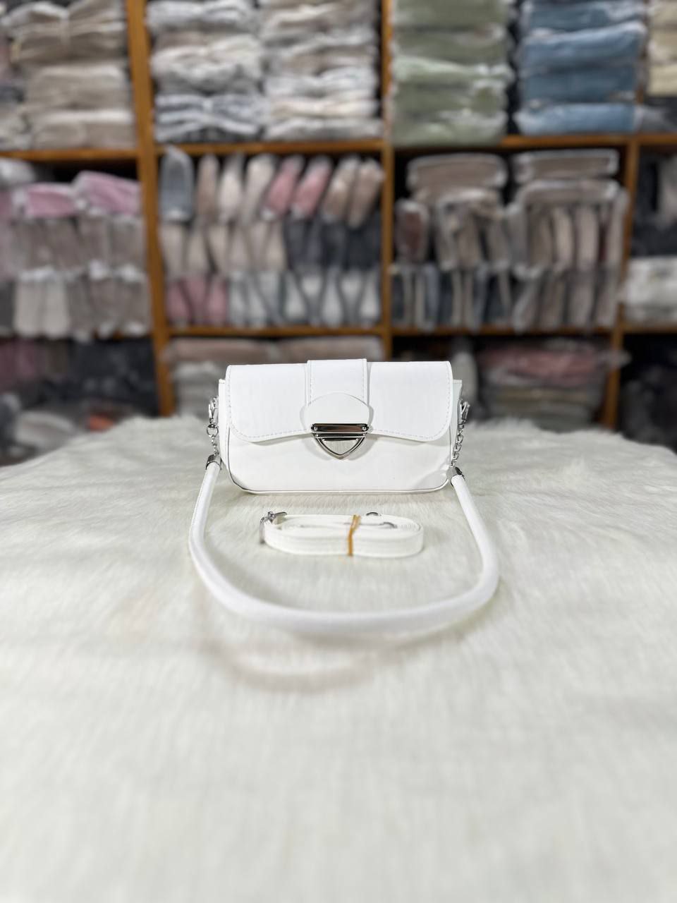 Ladies hand bag