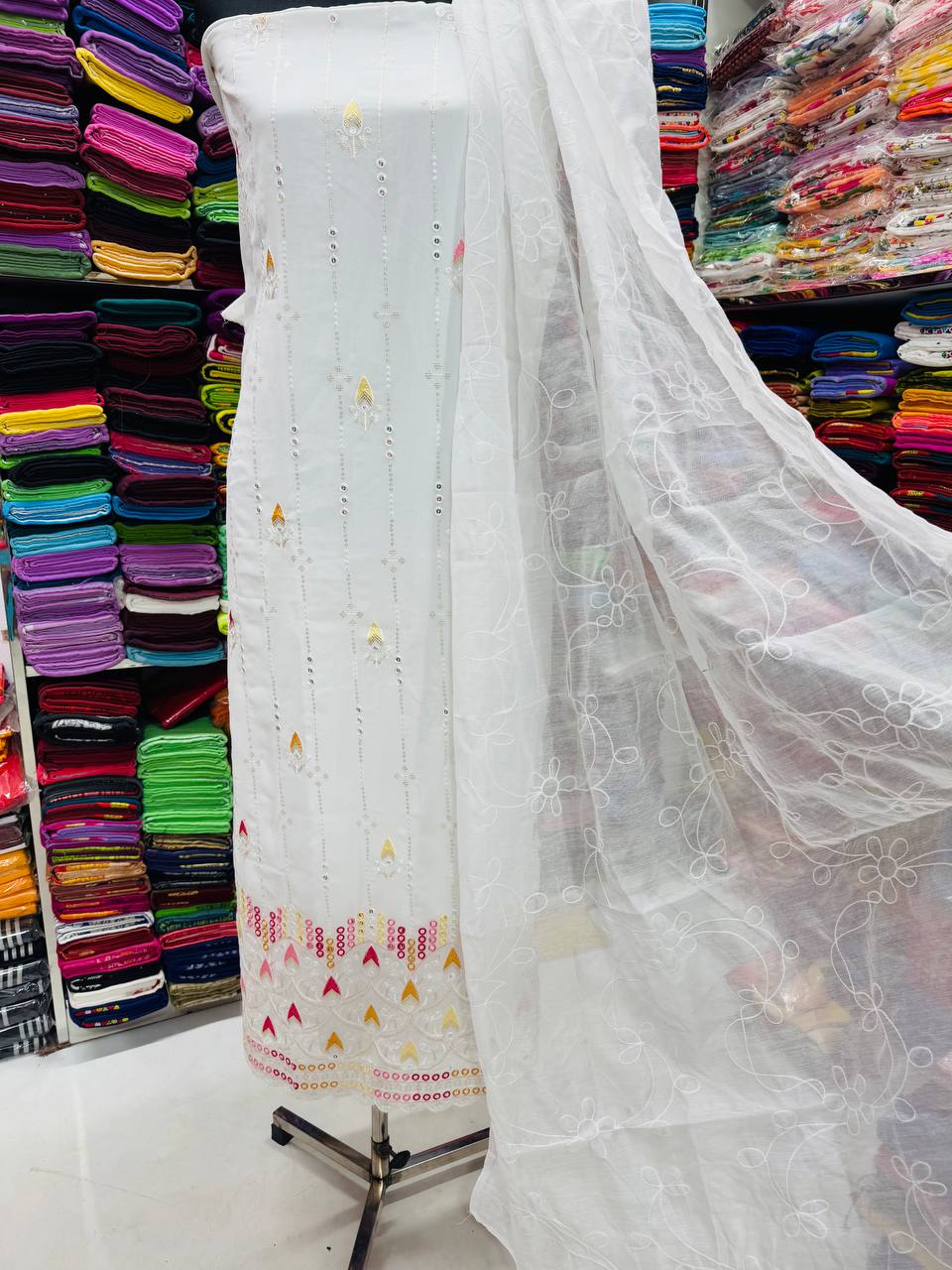 বালুচরি জর্জেট থ্রি পিস