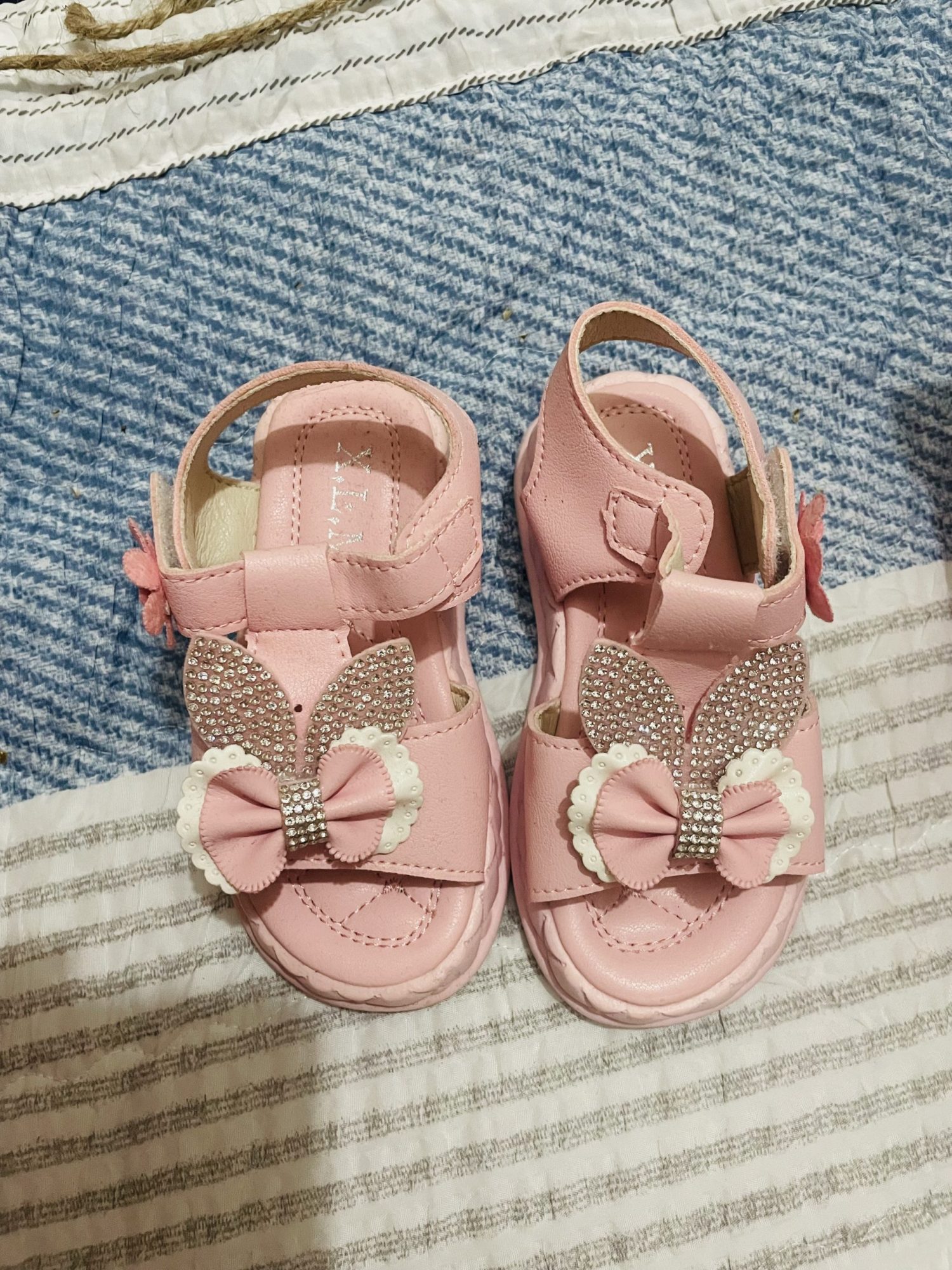 Kids shoes