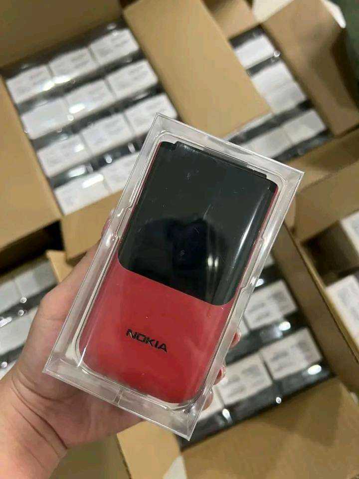 Nokia 2720 Flip new Red