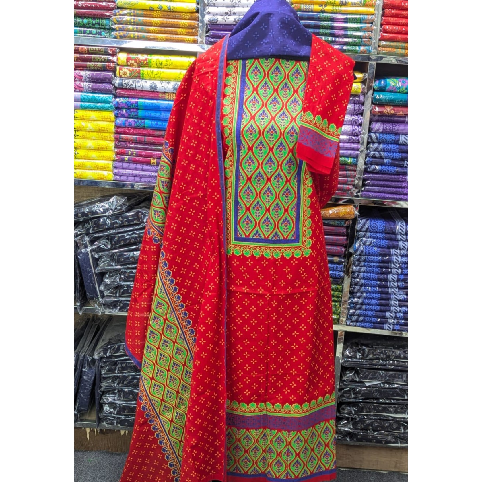 *স্টাইলিশ থ্রিপিছ সেট code: onuu