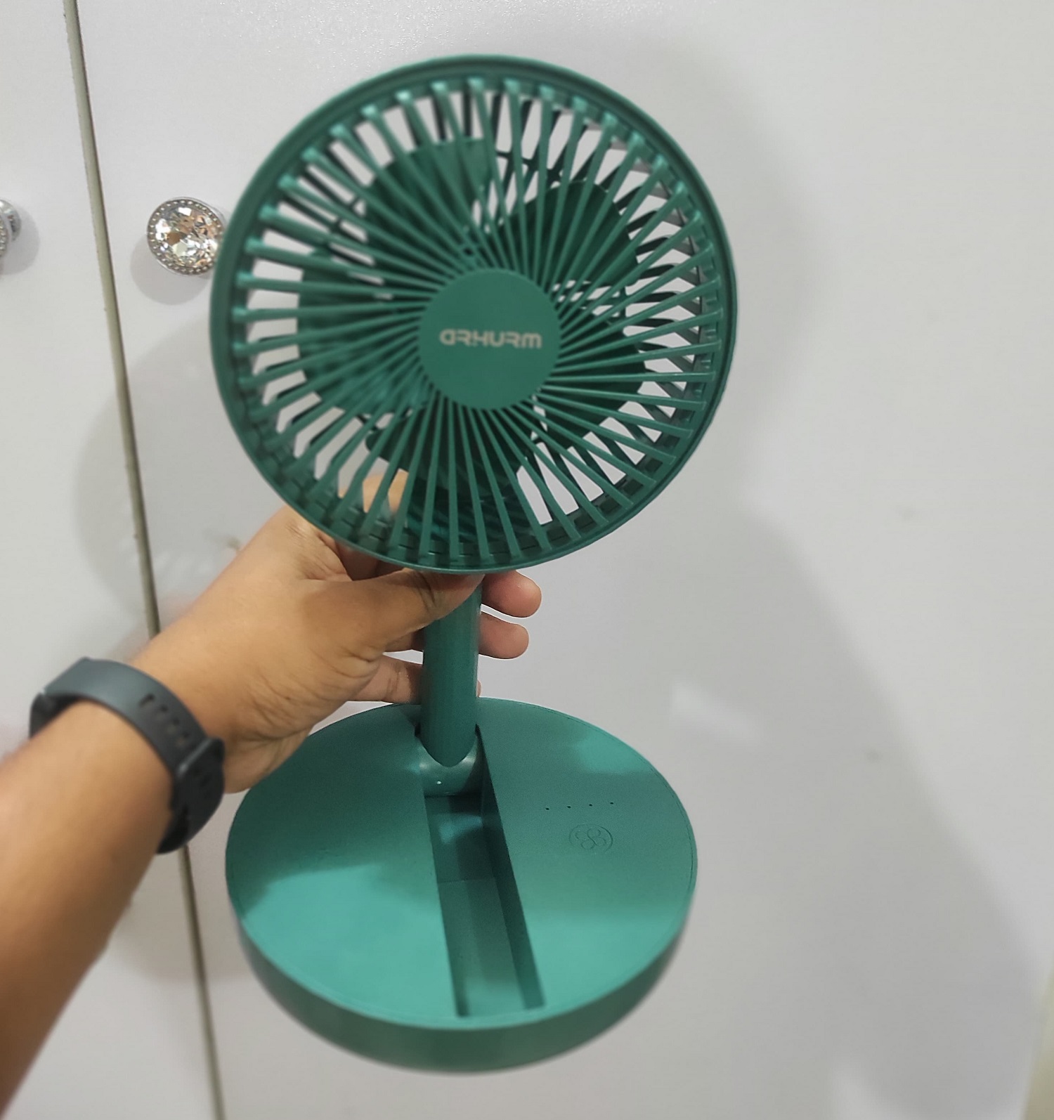 Rechargeable 5-inches Folding fan HCZ21 Green colour : 4649