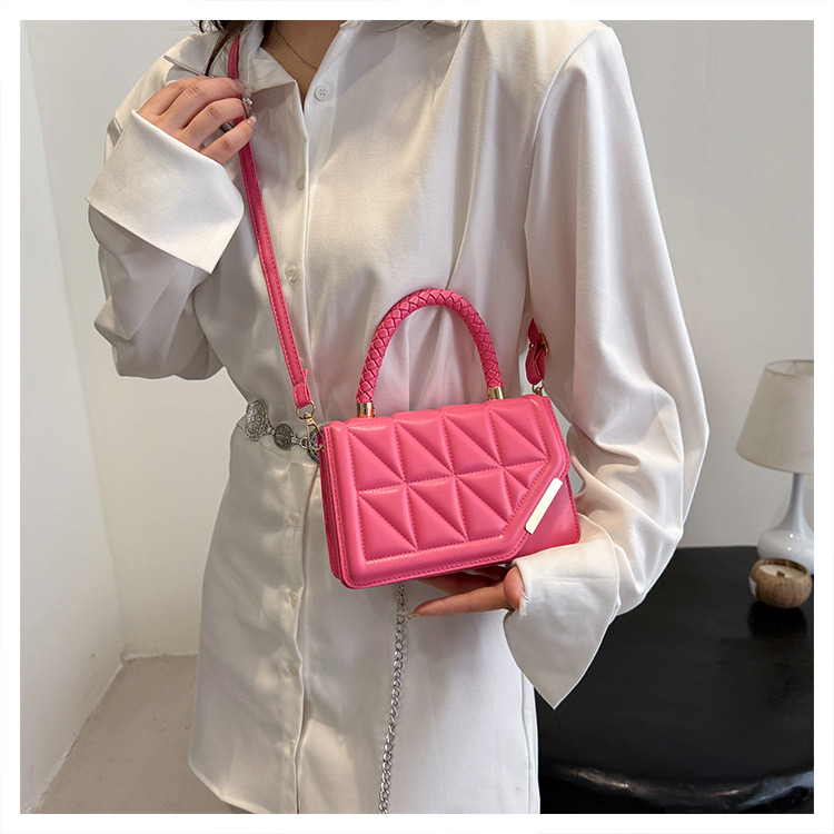 Trendy Fashionable Party Bag Code- DG05