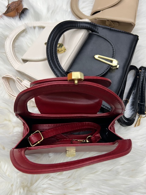 Trendy Fashionable Party Bag Code- DG10