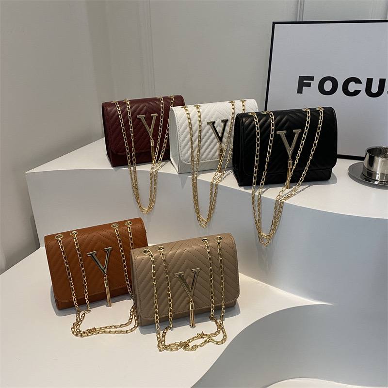 Trendy Fashionable Party Bag Code- DG12