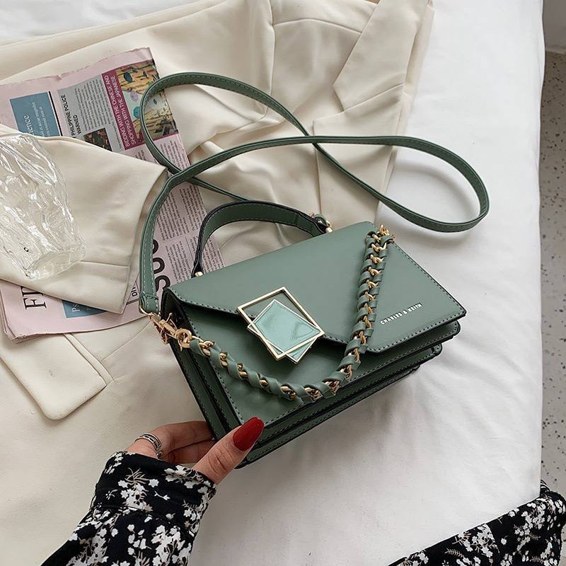 Trendy Fashionable Party Bag Code- DG15