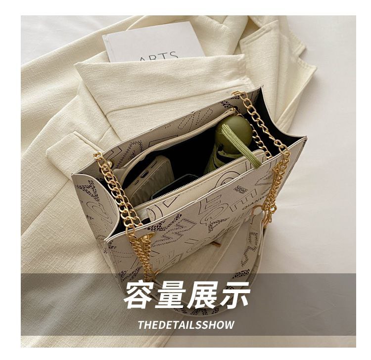 Trendy Fashionable Party Bag Code- RM67