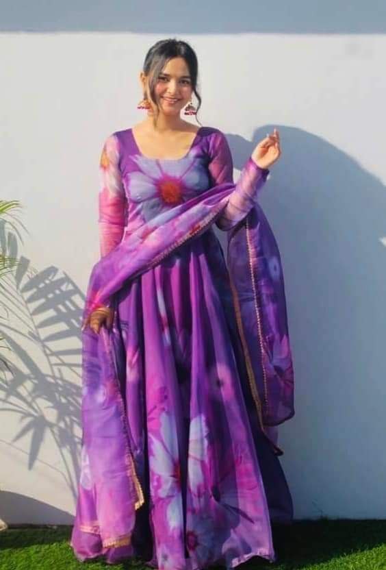 ?রেডিমেড জর্জেট গাউন থ্রি পিস।?