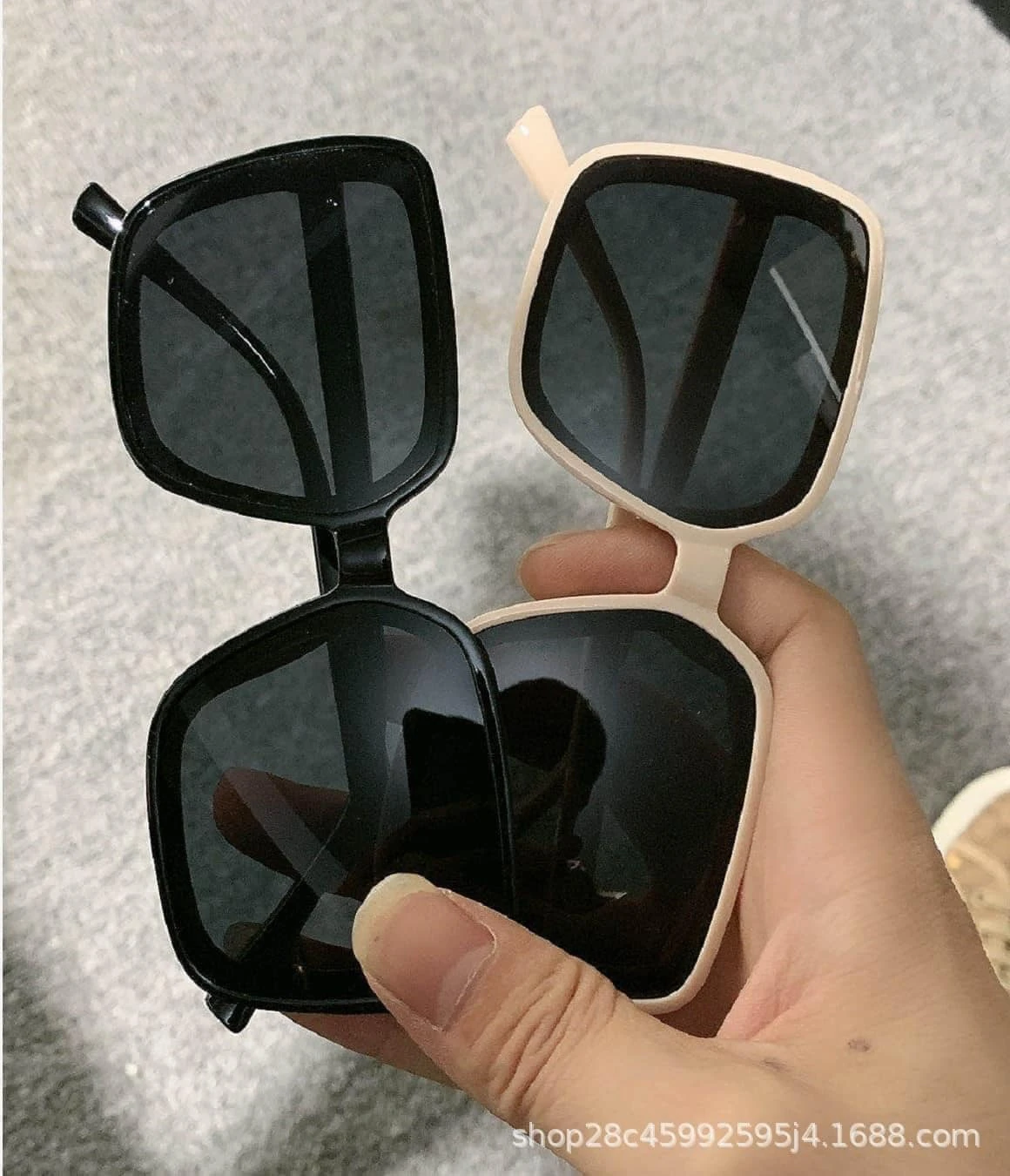 Sunglass With Sunglass Case