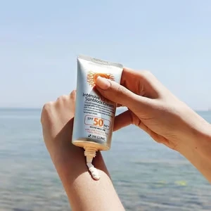 3W Clinic Intensive UV Sunblock Cream SPF50+ Pa+++ 70ml (For Make up Base Use Also)