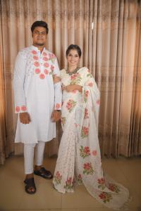সুতি শাড়ী ও স্লাব কটন পাঞ্জাবিকাপল সেট