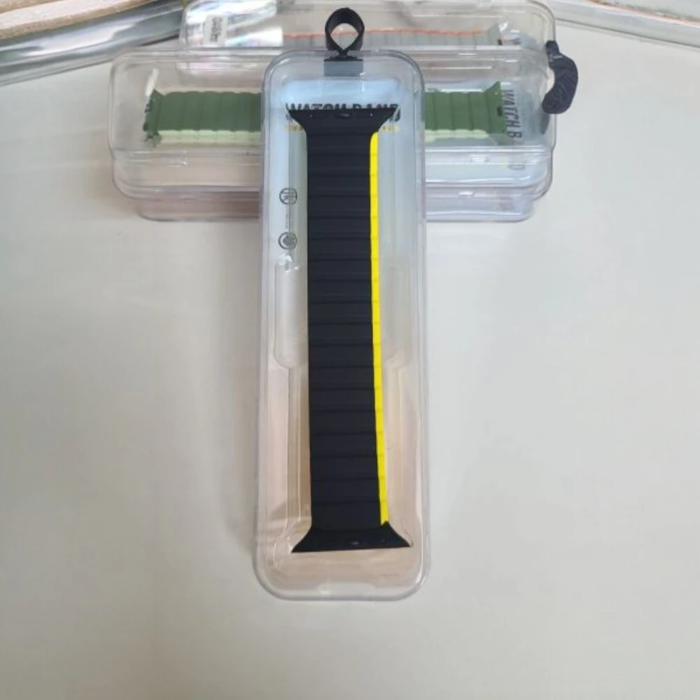 Stop Line Magnet Strap For Smart Watch- 22 mm- Black+Yellow Color
