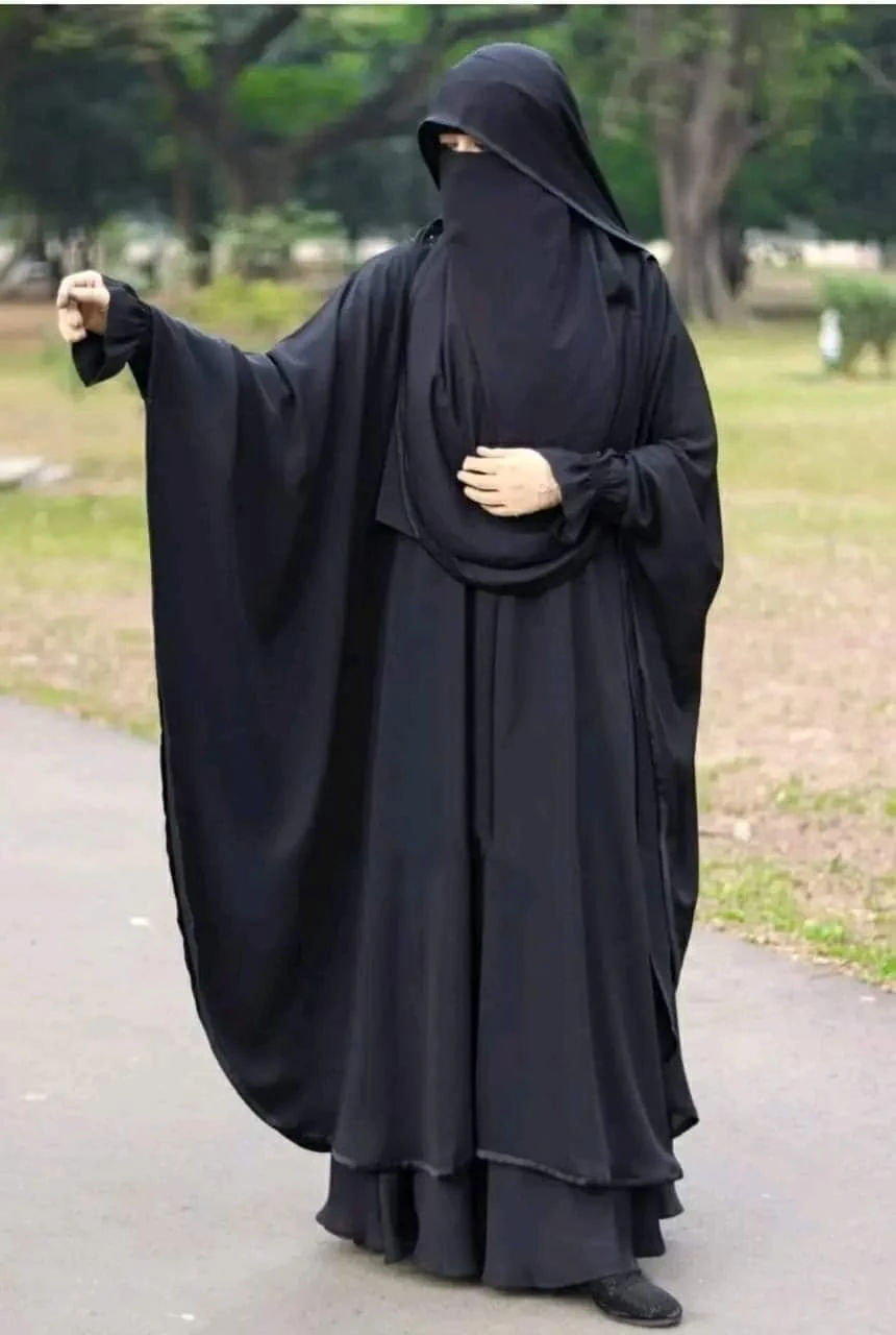 Jakiya Burka Set