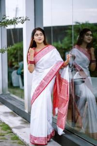 Kanjivaram katan Saree with blause pcs