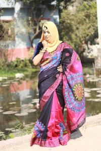 হ্যান্ডপ্রিন্ট হাফসিল্ক শাড়ী