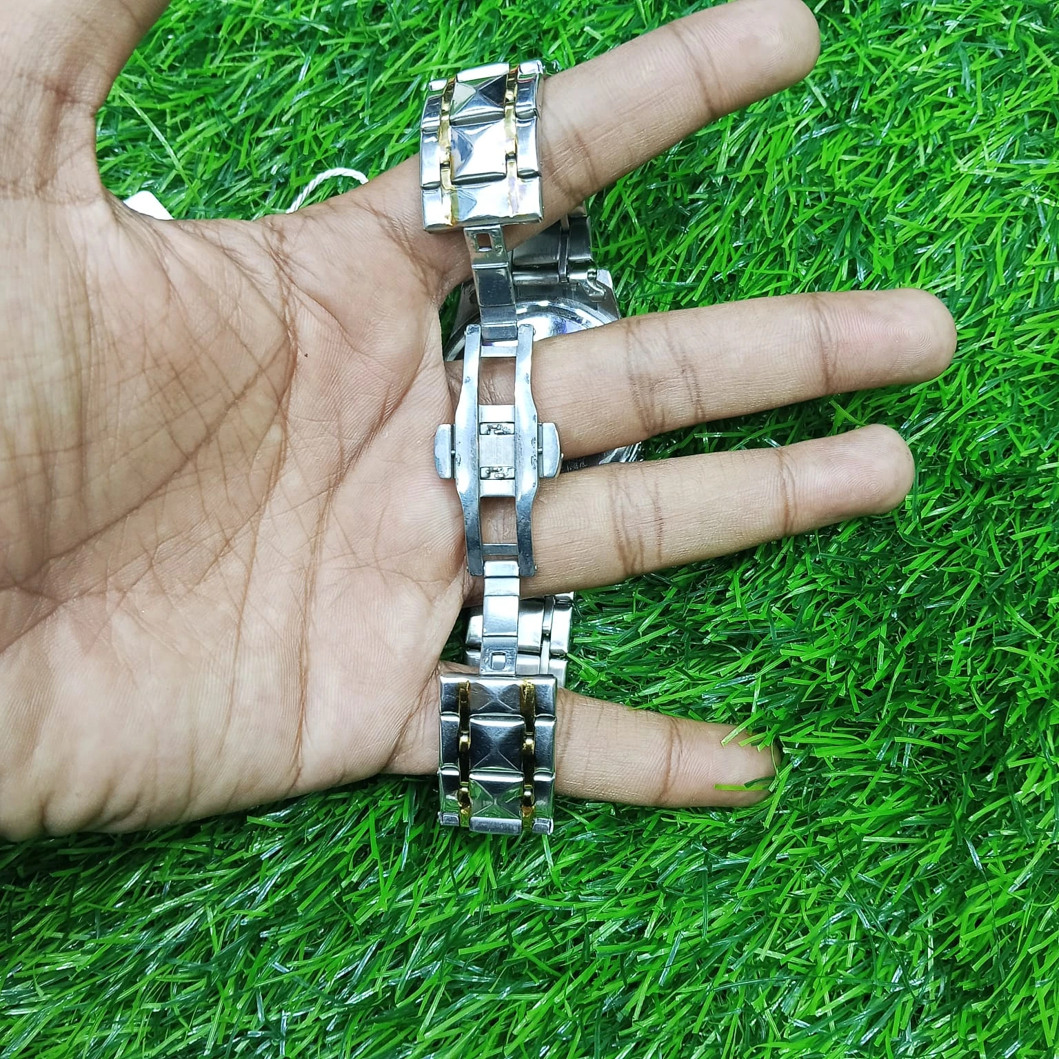 Butter Fly Lock OLEVS Watch for Women Silver