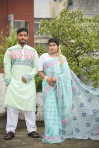 সুতি শাড়ী ও স্লাব কটন পাঞ্জাবিকাপল সেট