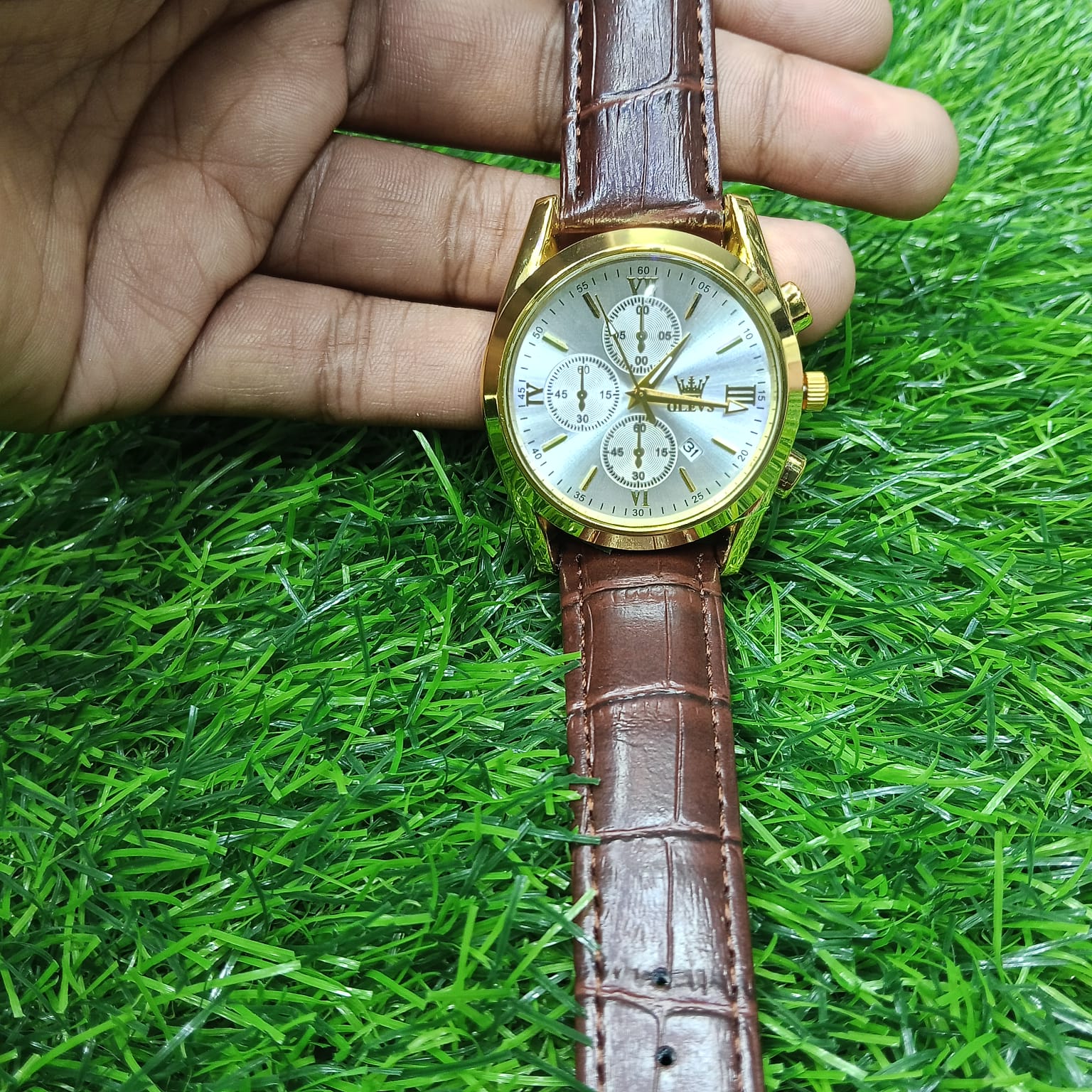 Fashionable Glass Quartz Analog Men's Watch