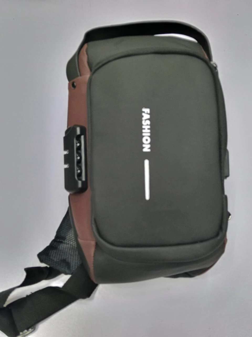USB charging sport sling Anti-theft shoulder bag (brown shape )