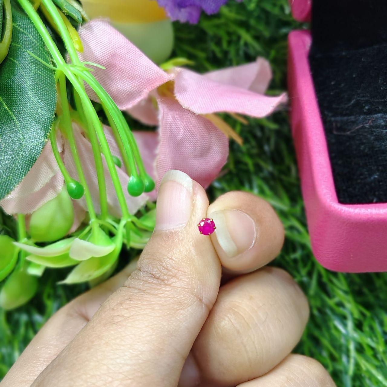 tiny crystal Circel Nose pin For Women ( Sigle pcs)