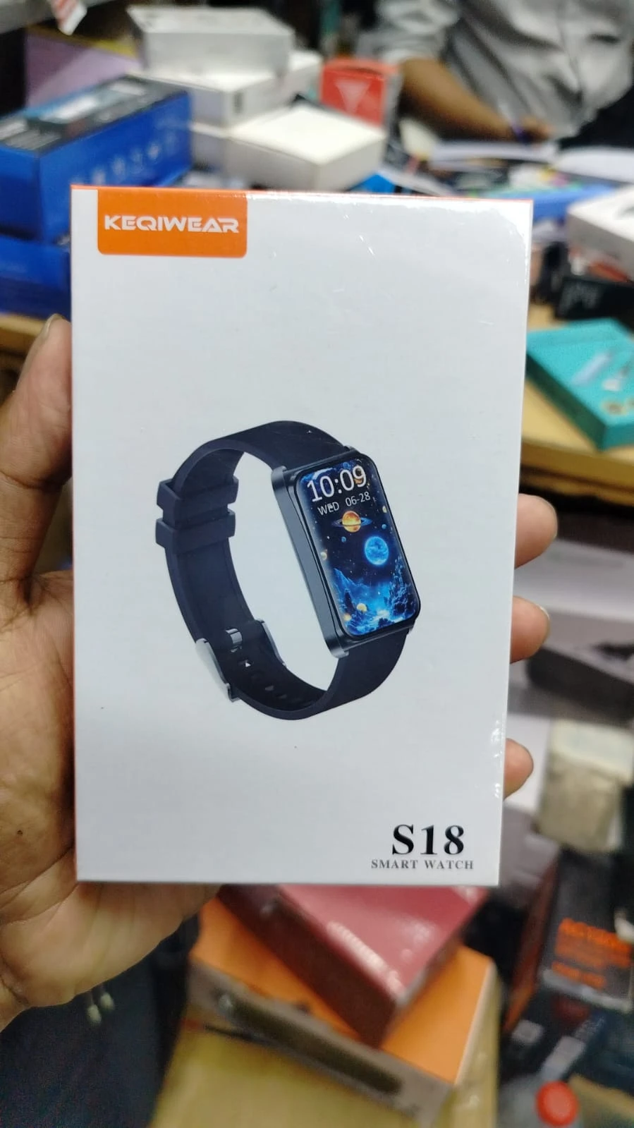 Keqiwear S18 smartwatch
