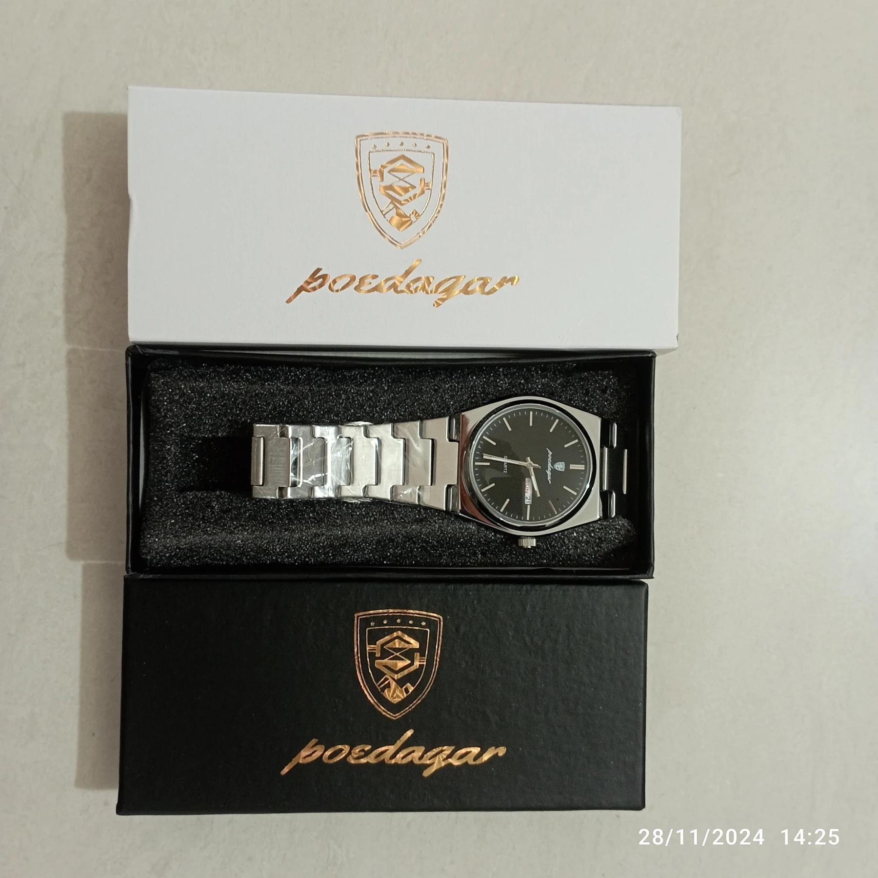 POEDAGAR 930 Men's New Luxury Luminous Date Week Stainless Steel Quartz Watch For Men (Butterfly Lock)