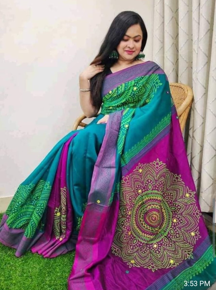 ধুপিয়ান সিল্ক শাড়ি