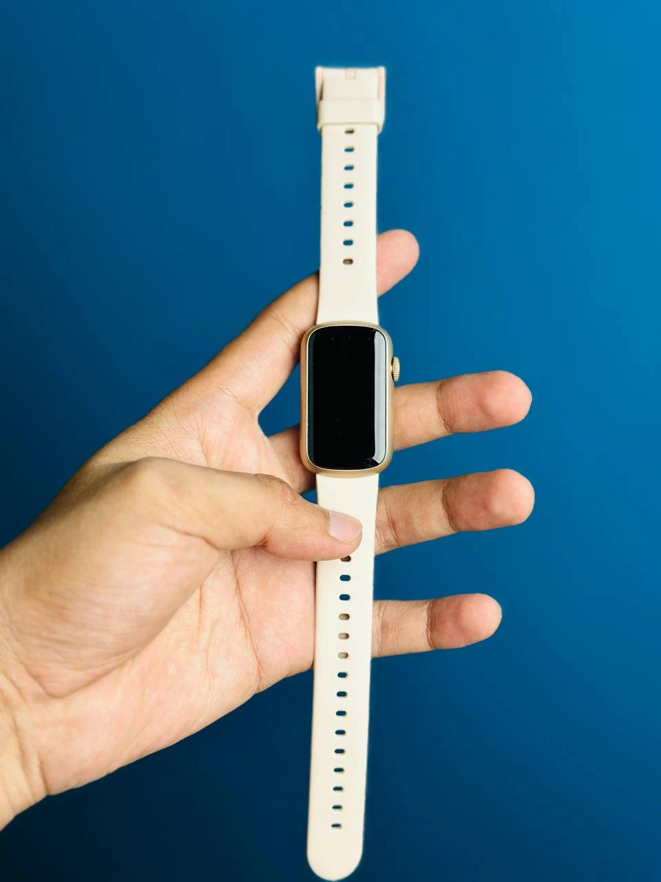 Valdus VB02 Bluetooth calling Smartwatch – Gold