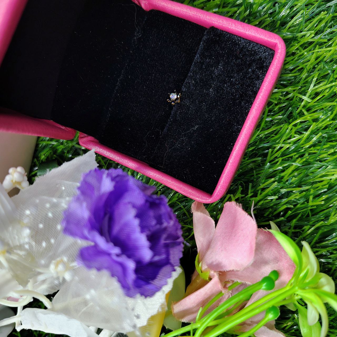 Traditional Gold Seven Stone Mossanite Nose Pin -7 Mm (With gift box)