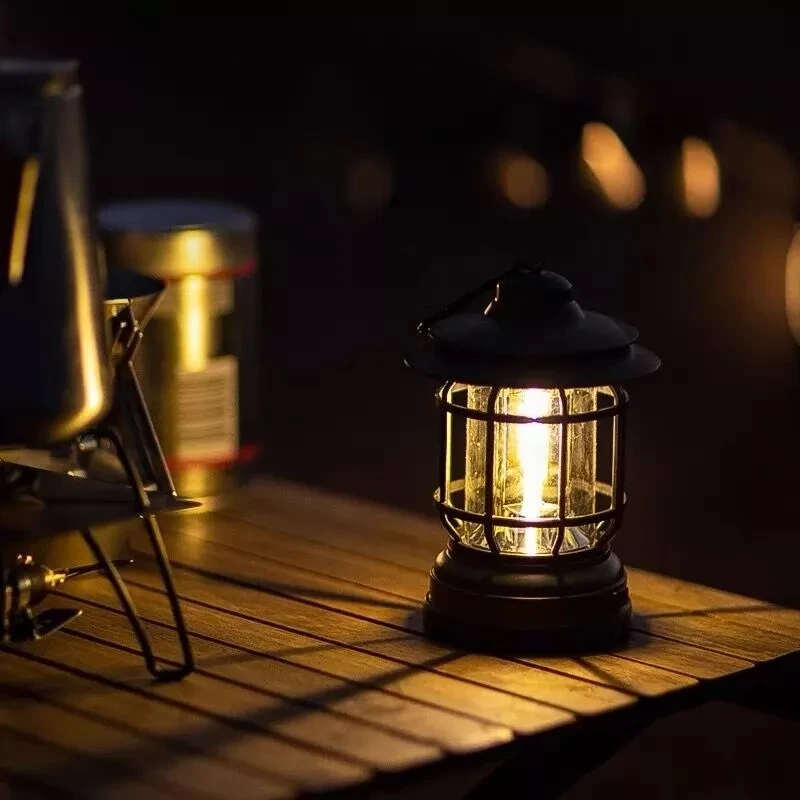 Retro Lamp Portable Camping Lantern-Black