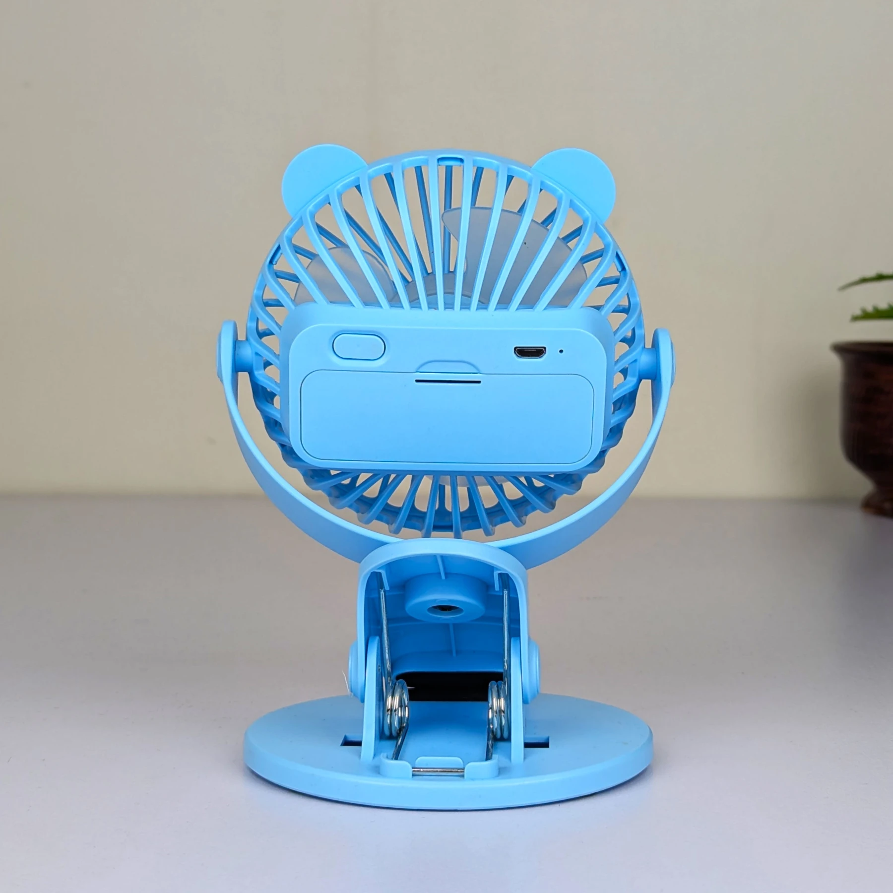 USB Table Fan Mini Wind Power Handheld Clip Fan Desktop Convenient Portable Student Cute Small Cooling Ventilador 360 Rotation